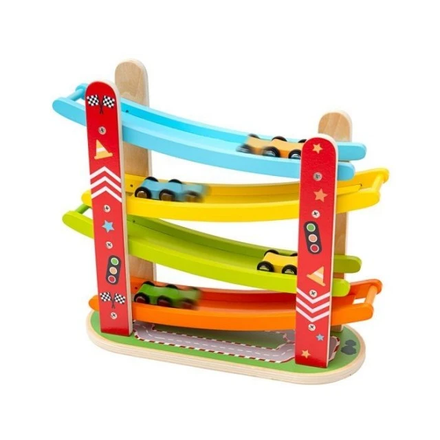 Wooden racing track with 4 carts