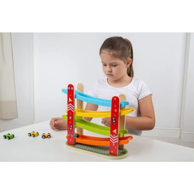 Wooden racing track with 4 carts