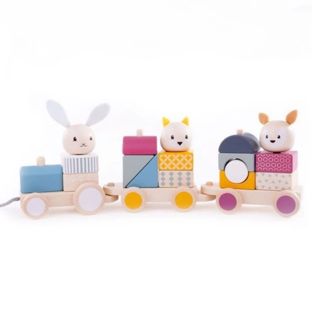 Wooden tow train with activities - Forest animals