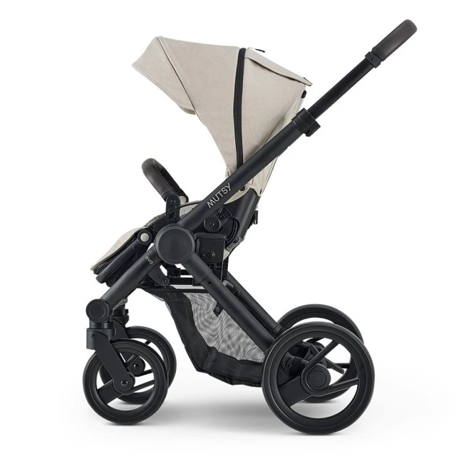 Mutsy EVO Infinite Sand PACKAGE Chassis with seat + Bassinet for newborn