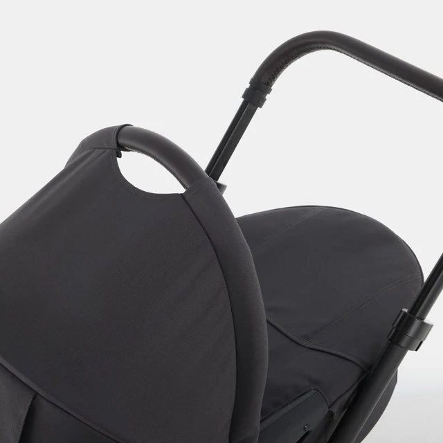 Mutsy EVO Stone Gray PACKAGE Chassis with seat + Bassinet for newborn
