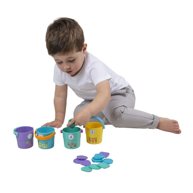 Buckets with tokens for counting and sorting 12-36m