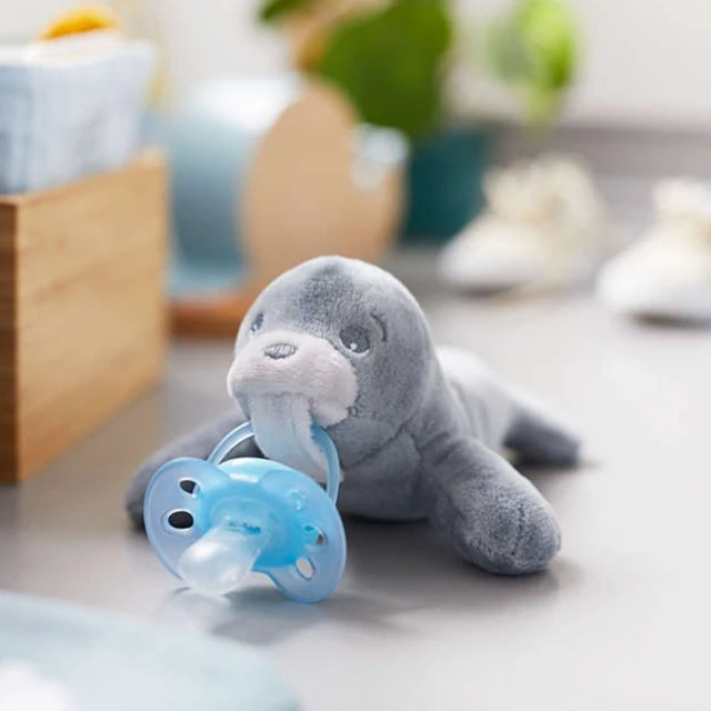 Ultra Soft pacifier 0-6m with plush toy Seal