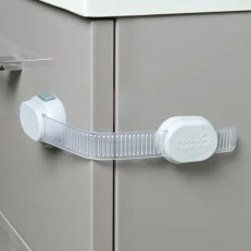 SAFETY 1st multipurpose locking device white