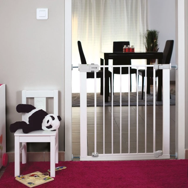 SAFETY 1st universal metal safety gate with auto close white