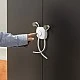 SAFETY 1st Устройство за заключване на шкаф с шнур и таен бутон