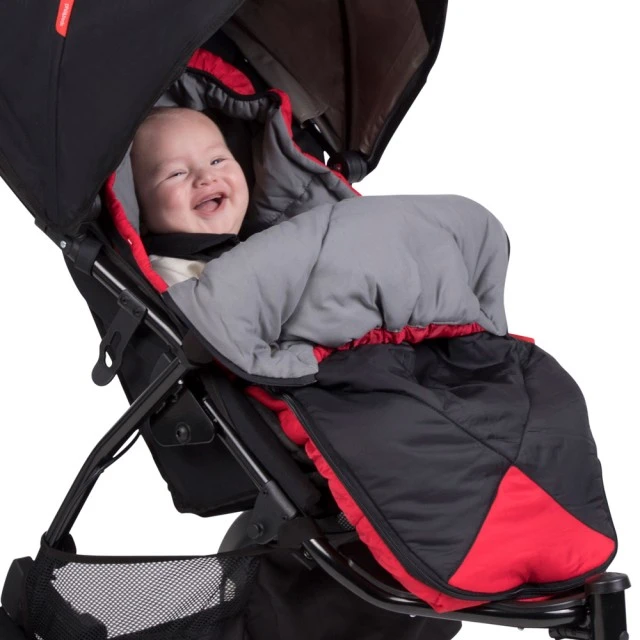 Sleeping bag Snuggle & Snooze red and black