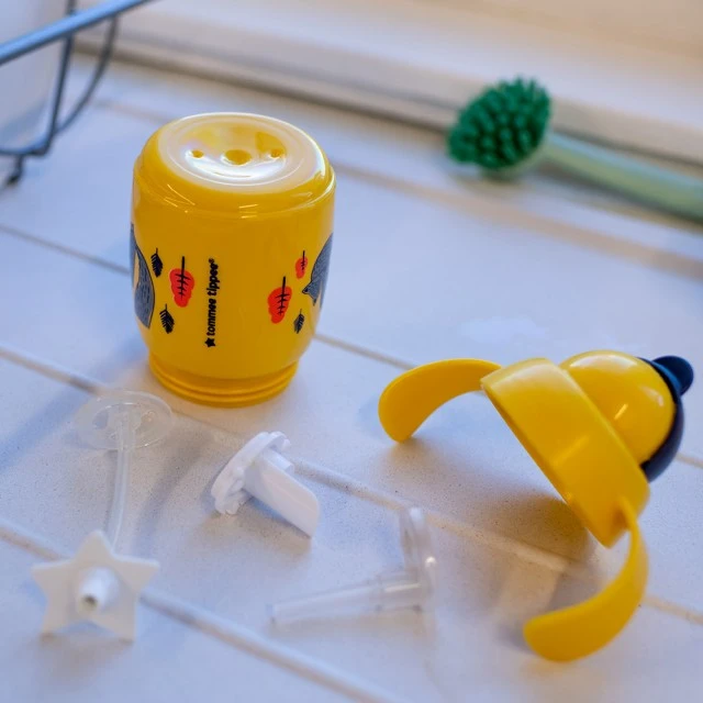 SuperStar non-spill straw cup with handles 300 ml 6m+, BACSHIELD, yellow