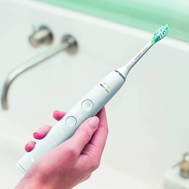 Toothbrush DiamondClean 9000 White