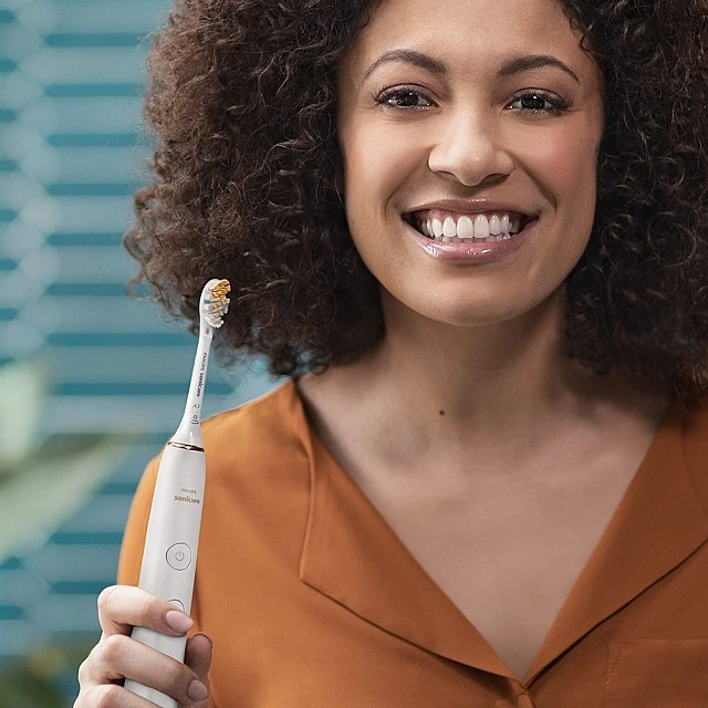 Звукова електрическа четка Philips Sonicare DiamondClean 9000 HX9911/23, с глава „всичко в едно“ A3 Premium, 4 режима, 3 интензитета, калъф с USB зареждане, Bluetooth