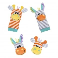Комплект Гривни-дрънкалки и чорапки Playgro Джунгла със забавни образи на жираф и зебра, 0м+