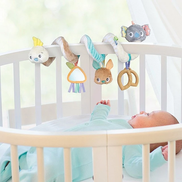 Мека плюшена спирала за количка или бебешка кошара Twirly Whirly от серията Playgro Fauna Friends