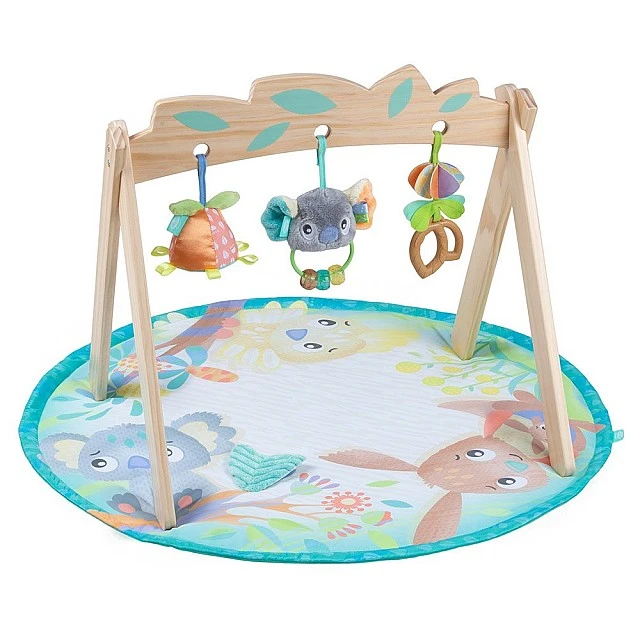 Активна гимнастика с дървена арка Playgro Fauna Friends, с три свалящи се играчки и подплатено кръгло килимче, 0м+