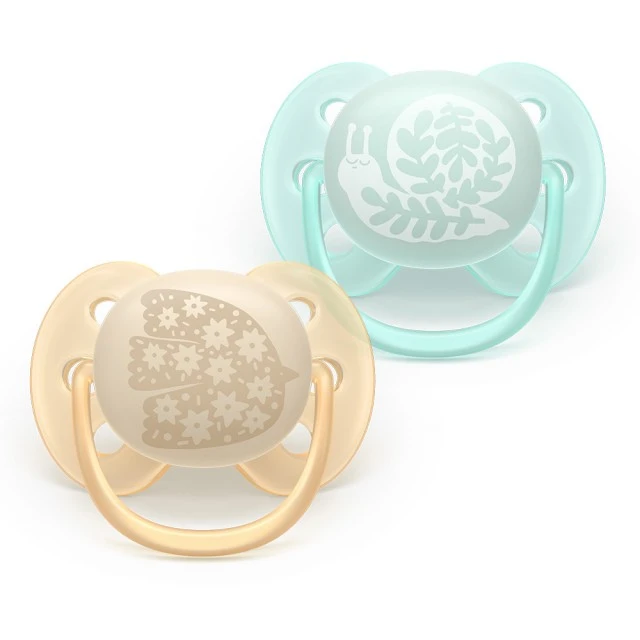 Комплект от 2 броя ортодонтични силиконови залъгалки Philips AVENT Ultra Soft SCF091/41, в кутия за стерилизиране, plant-based
