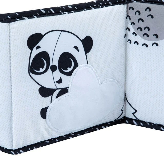 Мека двулицева книжка-обиколник TINY LOVE Double-sided First Book от серията Black&White Décor, 0м+