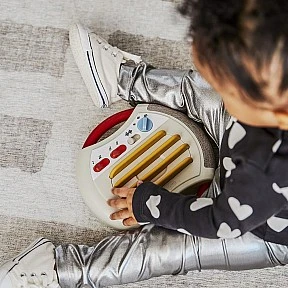 Electronic Musical Toy Tiny Rockers Series Guitar with 8 Rock and Roll Tunes Innovative Strings and Sliders 12m+