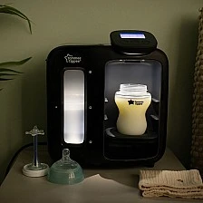 Tommee Tippee Perfect Prep Day & Night formula maker with digital display and soft night light, included water filter and bottle 125 ml 0m+
