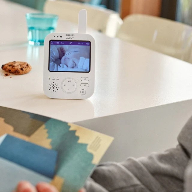 Дигитален видео бебефон Philips AVENT Premium SCD891/26 с 3,5-инчов цветен екран, нощно виждане, двустранна комуникация и термометър