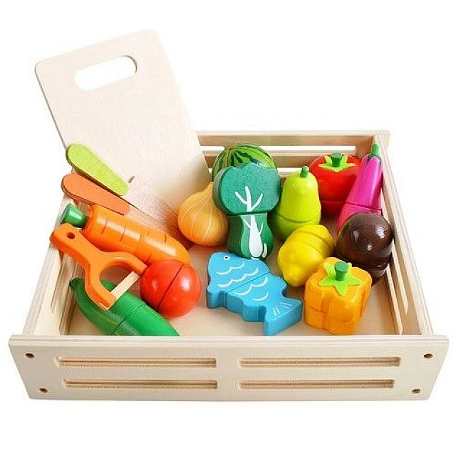 Wooden vegetable cutting board and accessories - 34 pieces - Kruzzel