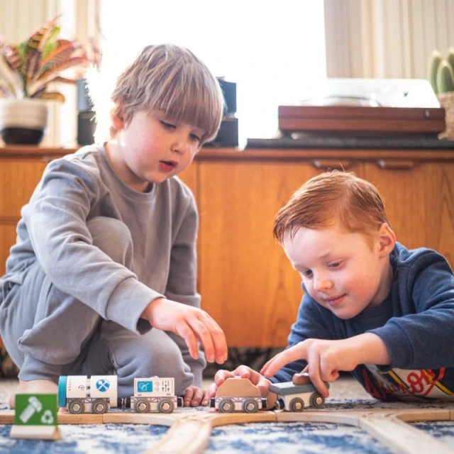 Bigjigs Drill train with rails