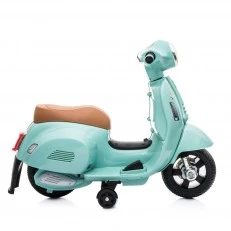 Акумулаторен мотор Vespa GTS Super Sport Зелен