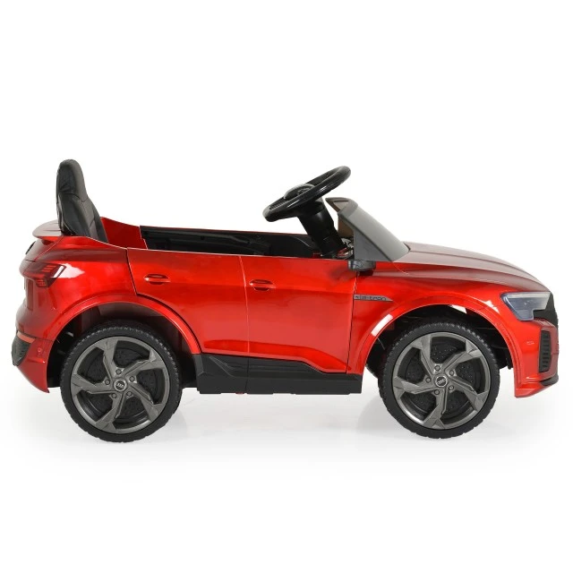 Battery SUV Audi SQ8 e-tron metallic red