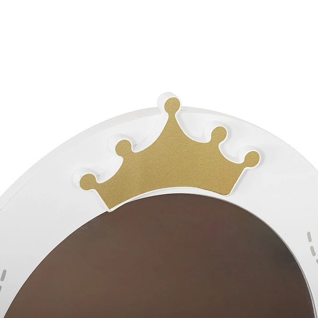Princess’s Mirror Wooden Dressing Table