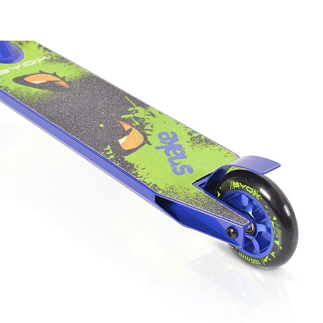 Stunt Snake scooter