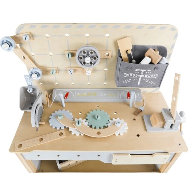 Wooden workshop with tools and crane + tool belt Age: 2+
