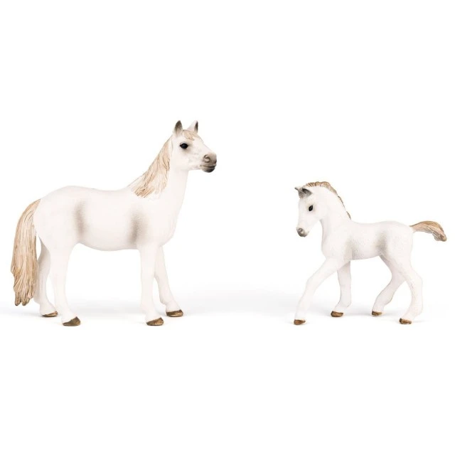 Horse farm with horses and accessories, 25 pieces Age: 3+ Number of pieces: 25