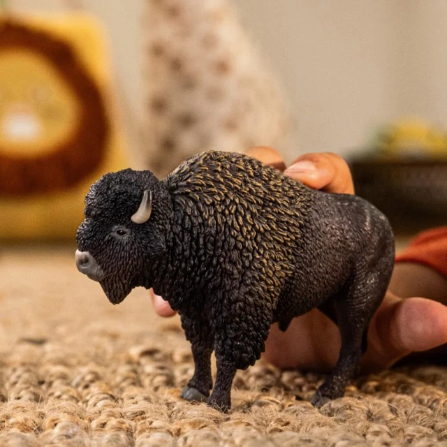 Фигурка Бизон, Schleich Възраст: 3+
Размер: 2.3х3.8х8.3 см