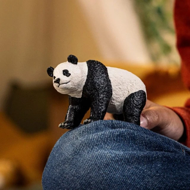 Фигурка Панда, Schleich Възраст: 3+
Размер: 5.8х4.3х4 см