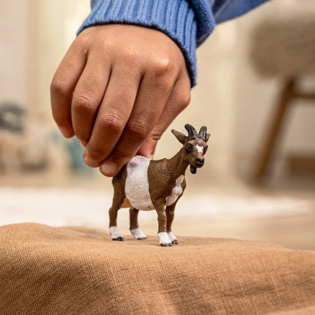 Фигурка Коза, Schleich Възраст: 3+
Размер: 8.2х6.5х2.5см