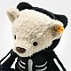 Mr Bones Teddy bear Size: 34 cm Class: Friends