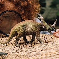 Фигурка Динозавър, Schleich Възраст: 3+
Размер: 19.3х5.6х10.3 см