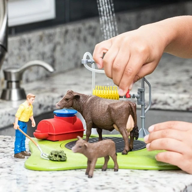 Set The Merry Cows Bathing, Schleich Age: 3+