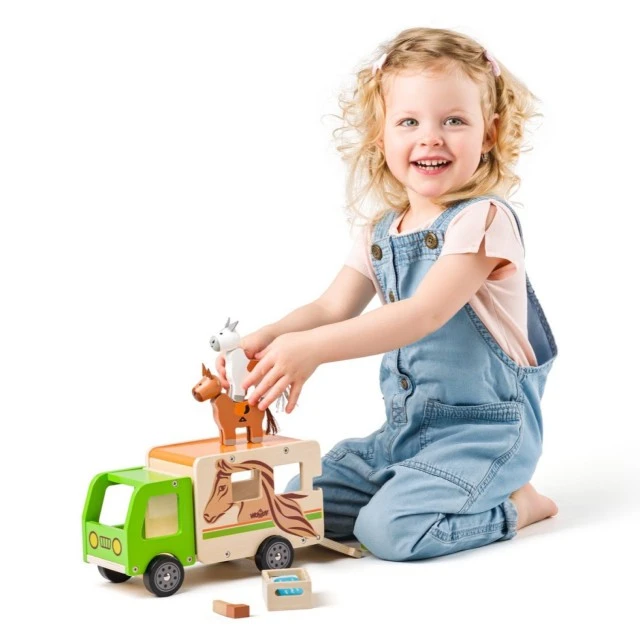 Wooden horse truck Age:2+