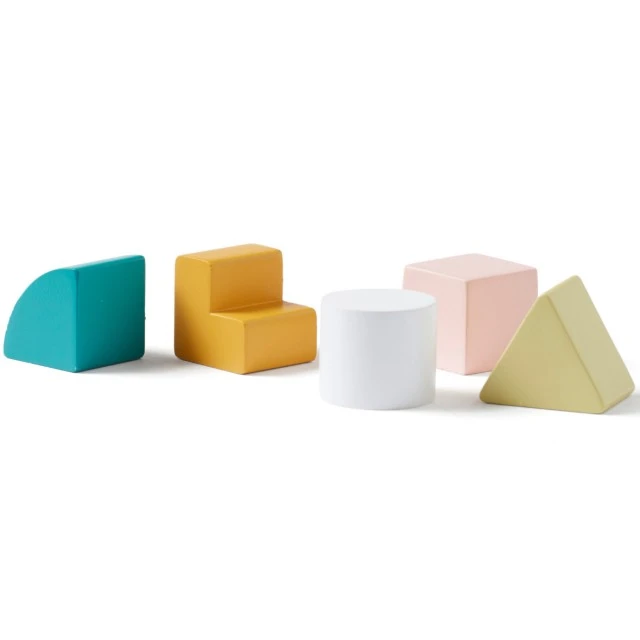 Дървен камион - сортер Swedish Design
Възраст: 1+
Размер: 30x13x14 см