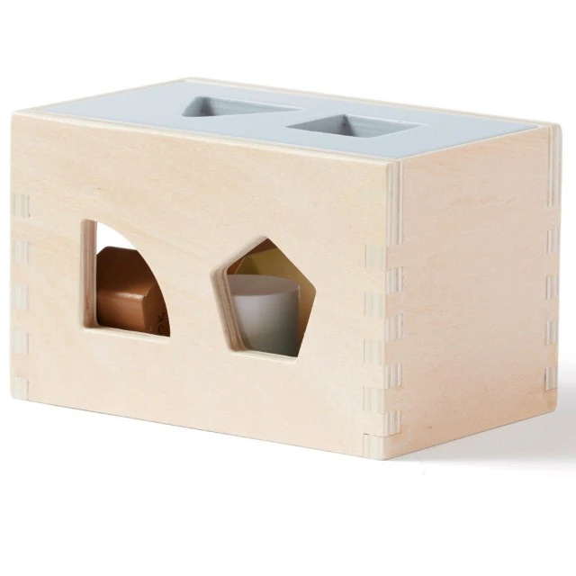Дървен камион - сортер Swedish Design
Възраст: 1+
Размер: 30x13x14 см