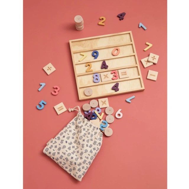 Умна дъска за смятане Swedish Design
Възраст: 3+
Размер: 26х26х1.5 см