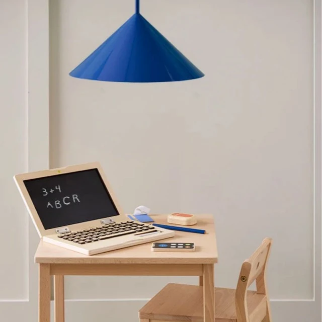 Компютърен комплект за игра Swedish Design
Възраст: 3+
Размер: 28.5х19х2.5 см