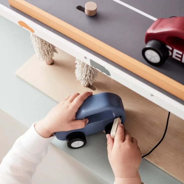 Swedish Design Car Service Center Age: 3+ Size: 43.5x28.7x28.5 cm