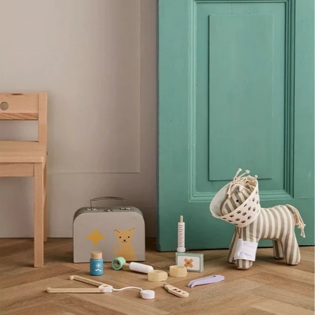 Ветеринарен комплект за деца в куфарче Swedish Design
Възраст: 3+