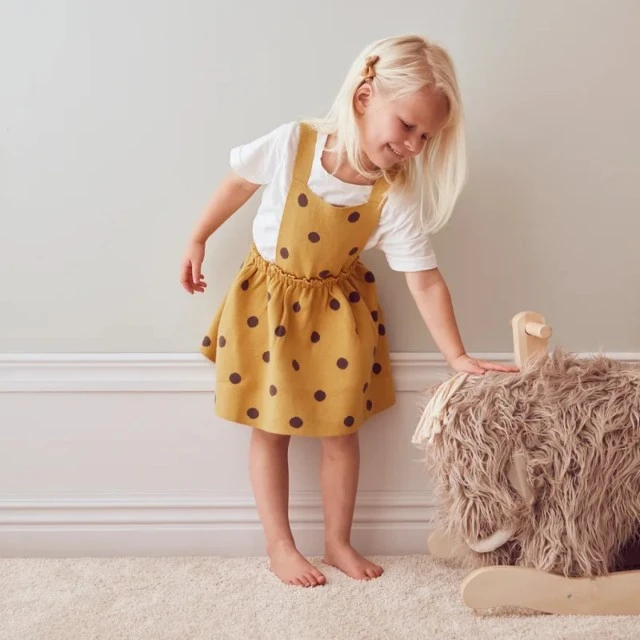 Люлееща се играчка Мамут Swedish Design
Възраст: 1+
Размер: 60х30х47см