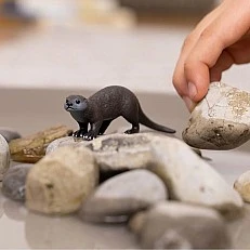 Фигурка Видра, Schleich Възраст: 3+
Размер: 7.5х2х2.5 см