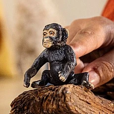 Baby Chimpanzee Monkey Figurine, Schleich Age: 3+ Size: 3.5x4x4.5cm
