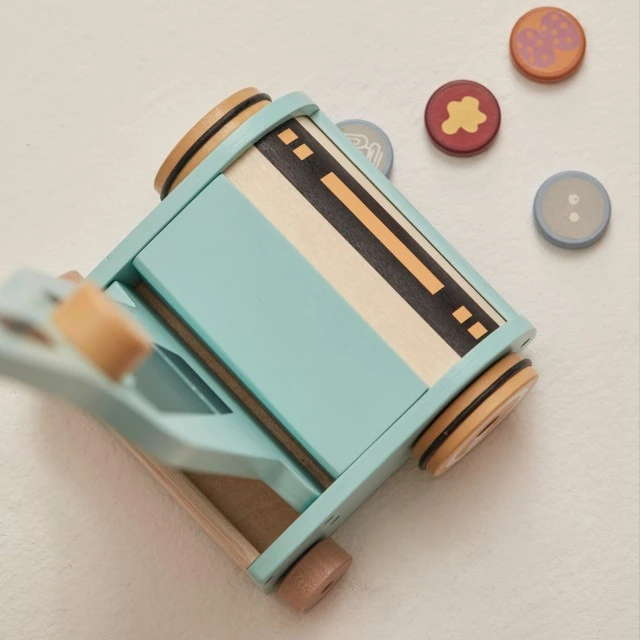 Дървена играчка Прахосмукачка Swedish Design 
Възраст: 3+