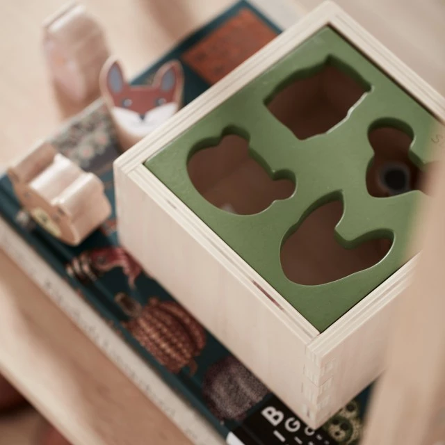 Wooden box - sorter Wild animals Swedish Design Age: 1+ Size: 15 x 15 x 8.3 cm