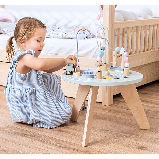 Multifunctional activity table Age: 1+