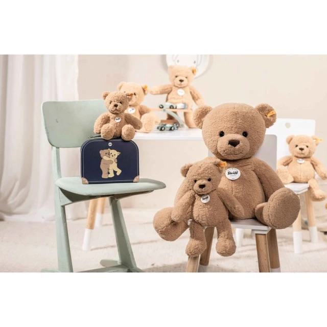 Ben Teddy bear in suitcase Размер: 21 см
Клас: Friends